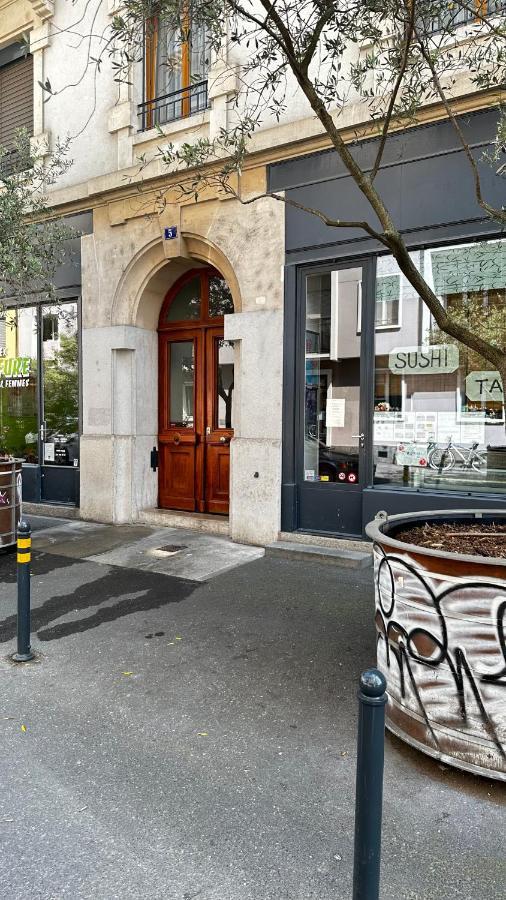 Quartier De Plainpalais * Genève